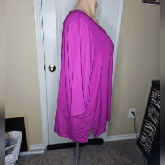 Avenue Flowy Blouse  Women’s Plus Size 30/32 - Picture 2 of 7